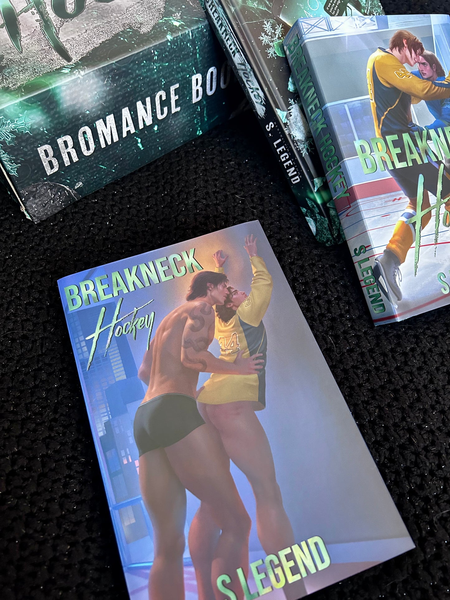 BREAKNECK HOCKEY Overstock
